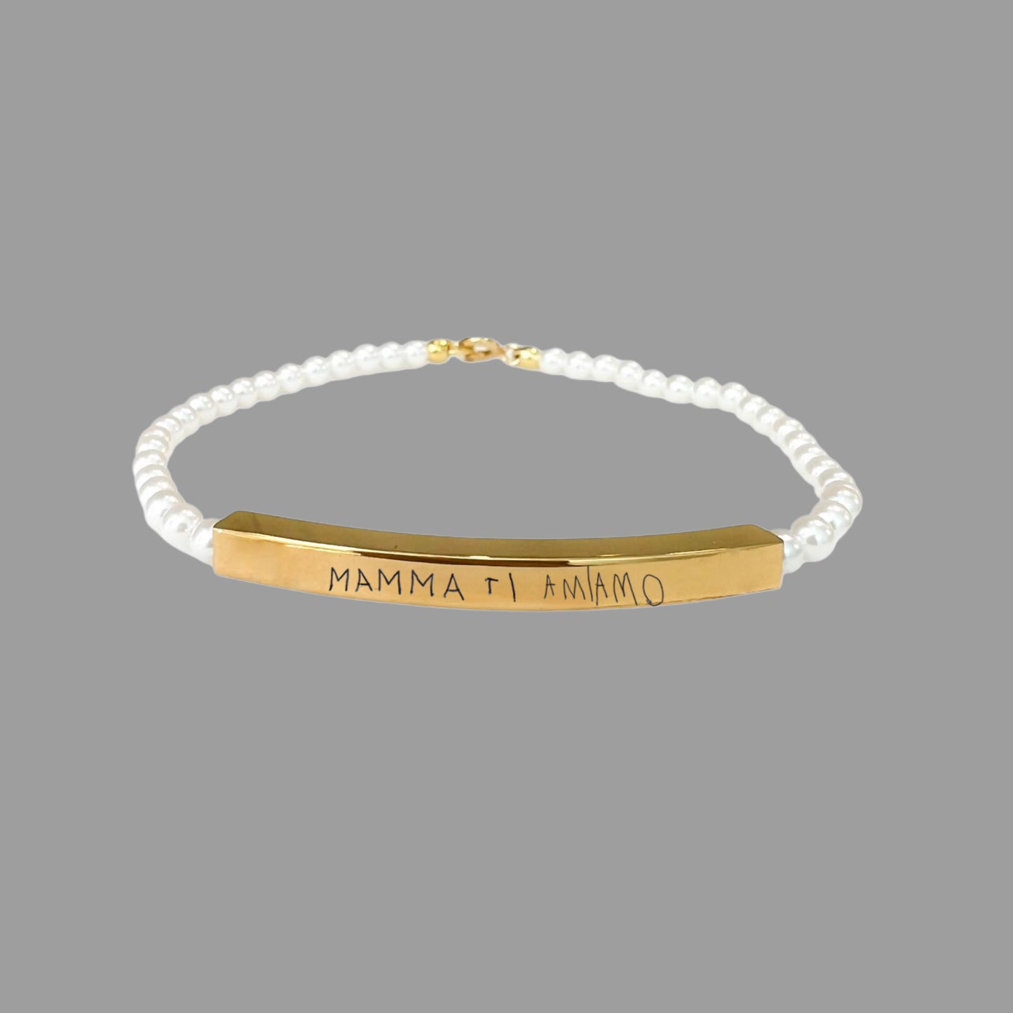 Bracciale con incisione e perle di Maiorca